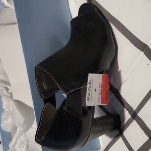 Womens size 7 black Lifestride opened toe heels